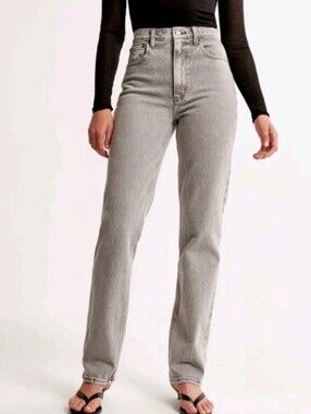 Abercrombie & Fitch Ultra High Rise 90s Straight Jean — Light Grey, Size 29